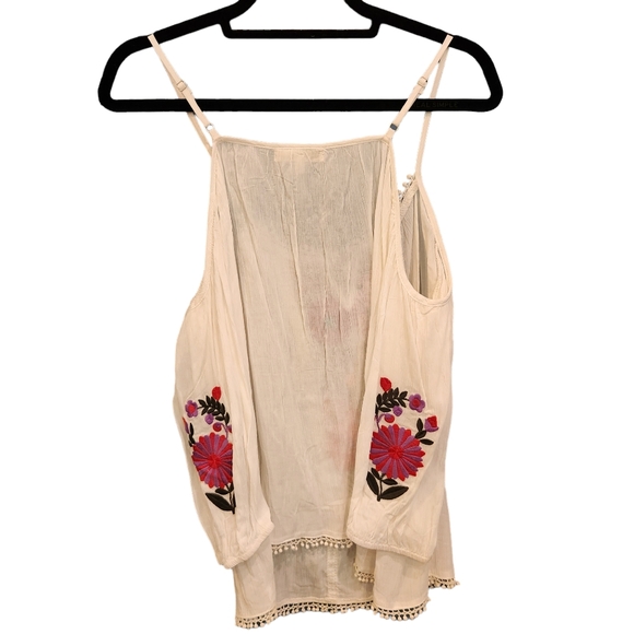 NWOT LF Boutique Off-Shoulder Floral Tie-Front Flowing Top - Picture 3 of 10